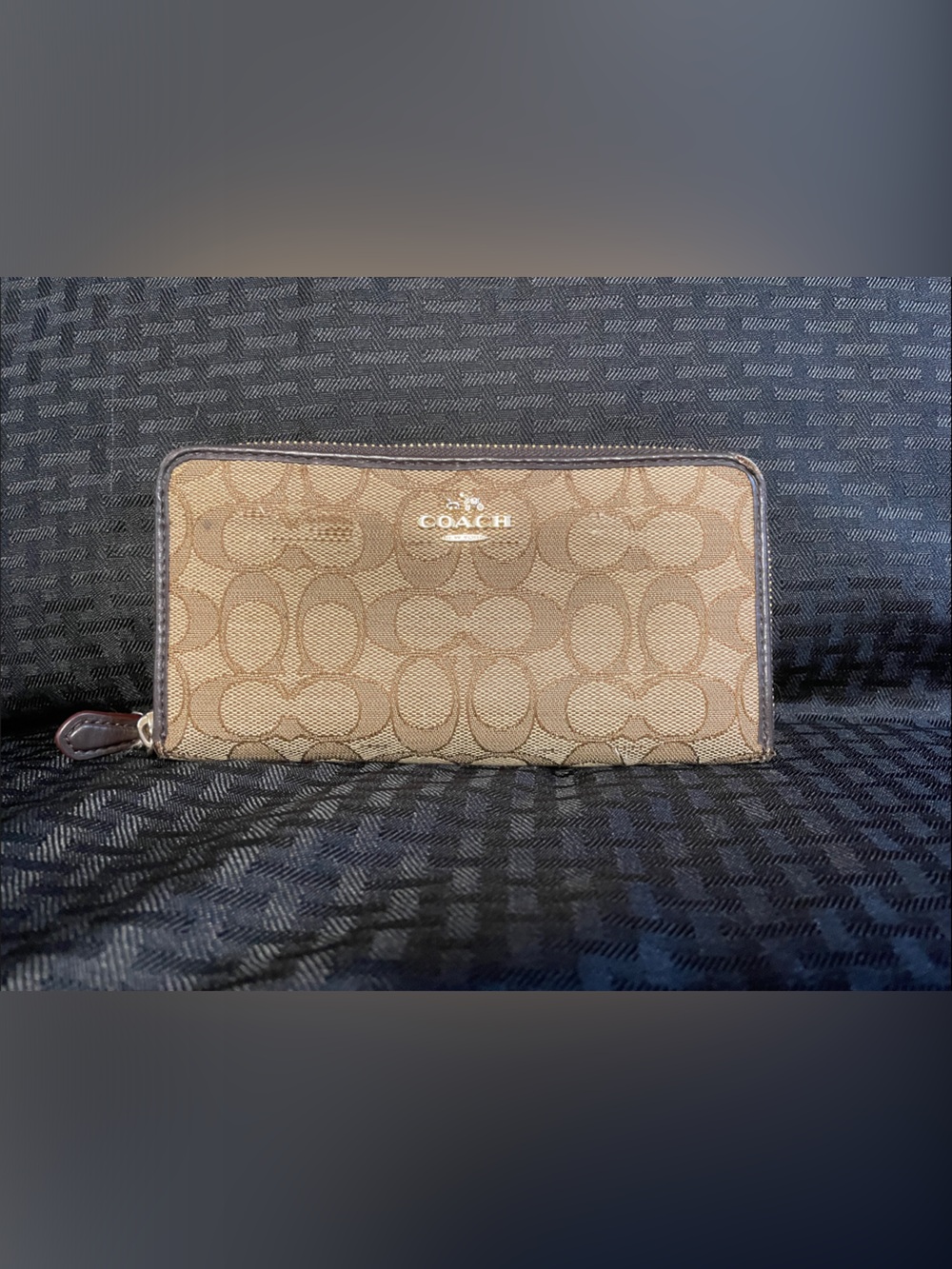 Coach Brown Signature Zip Around Wallet/ good condition